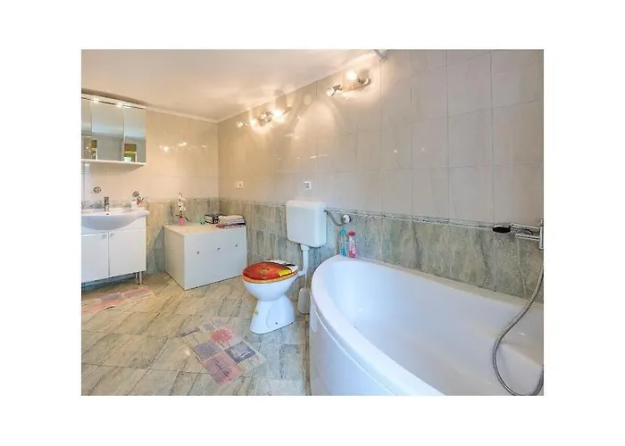 In Pula With Swimming Pool Villa Pola